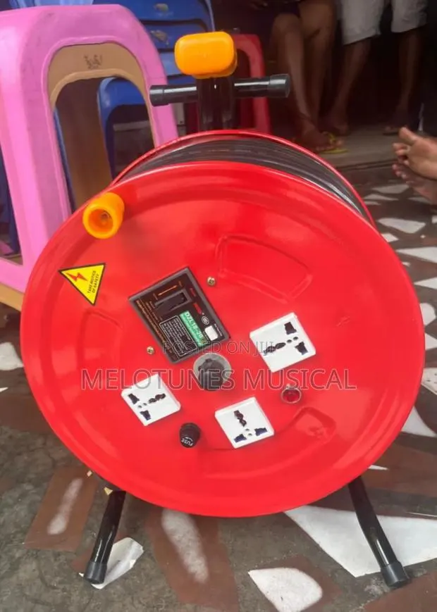 Heavy-Duty Extension Cable Reel / Roller(50meters) · Photo 1