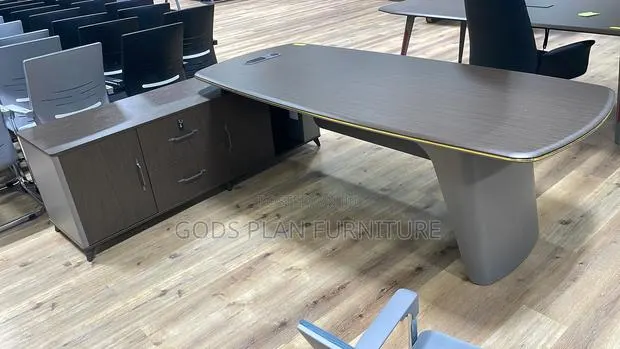 L Shaped Office Desk · Photo 1