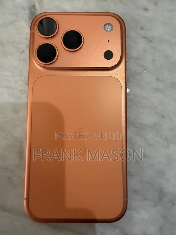 Apple iPhone 17 Pro 256 GB Orange · Photo 1