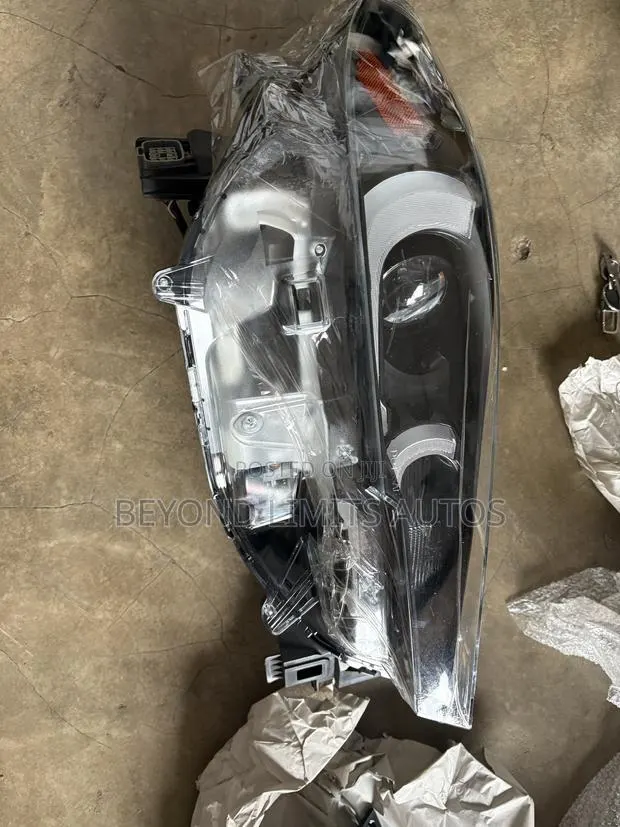 Mazda CX,2024 Headlight Full Led · Photo 1