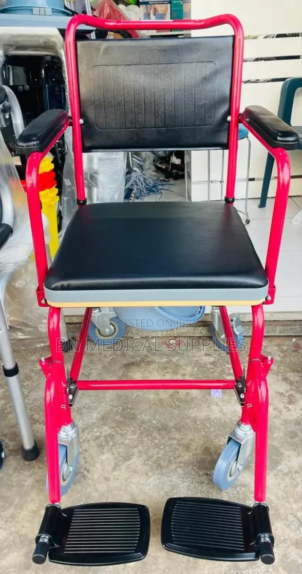 Commode Wheelchair With Wheel · Photo 1