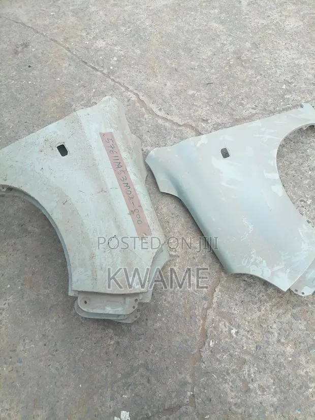 Front Fender Panel · Photo 1