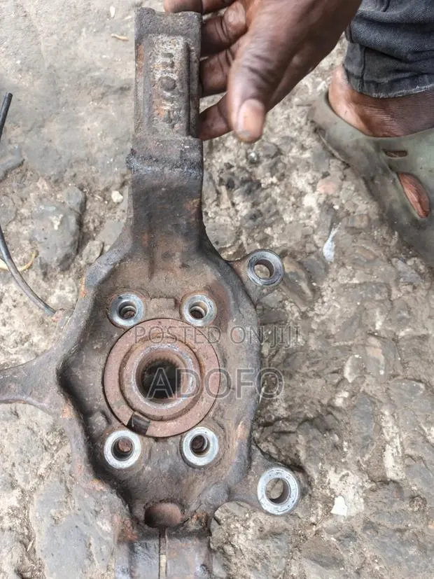 Nissan Rogue Front Hub 2008 to 2014 · Photo 1