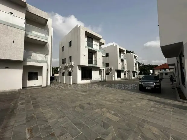 Furnished 4bdrm House in Airport Residential, Accra Metropolitan · Photo 1
