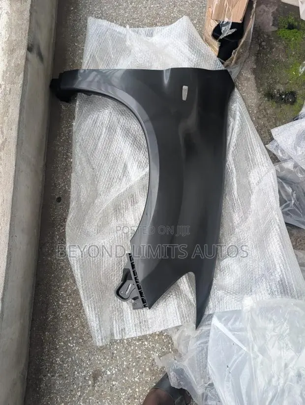 Mitsubishi Outlander Asx 2015,2016,2017,2018 Fender · Photo 1