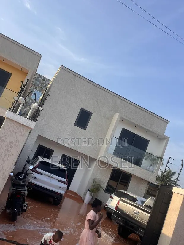 4bdrm House in Dansoman for sale · Photo 1