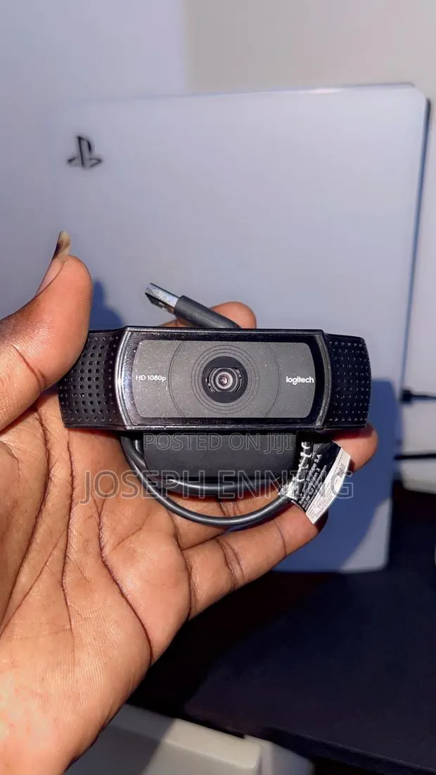 Logitech C920 HD Pro Webcam 1080p (Used - Excellent Condition) · Photo 1