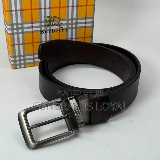 Burberry Reversible Leather Belt · Photo 1