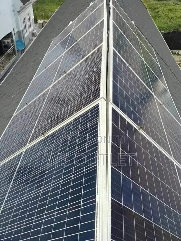 100W Solar Panel · Photo 1