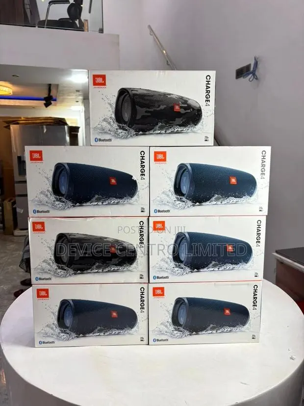 JBL Charge 4 · Photo 1
