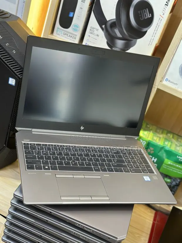 Laptop HP ZBook 15 G5 16GB Intel Core i7 SSD 512GB · Photo 1