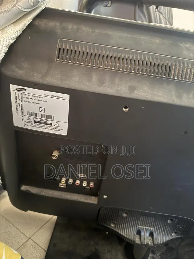 32’ Samsung TV · Photo 1