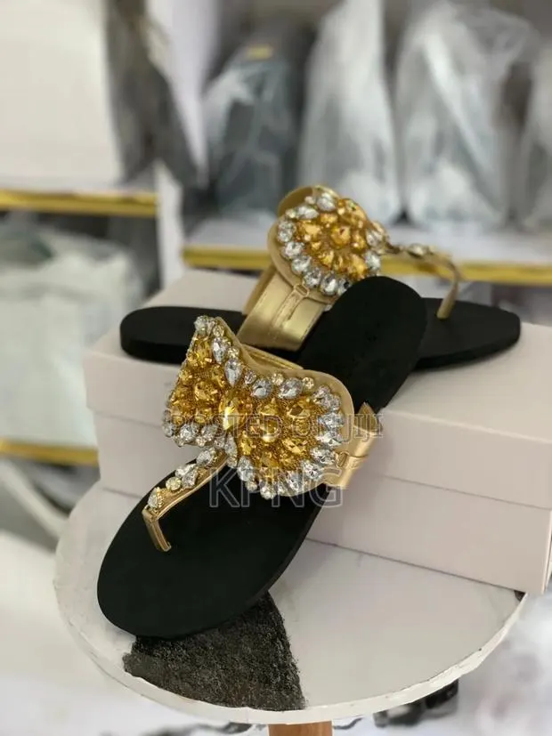 Quality Ladies Slippers · Photo 1