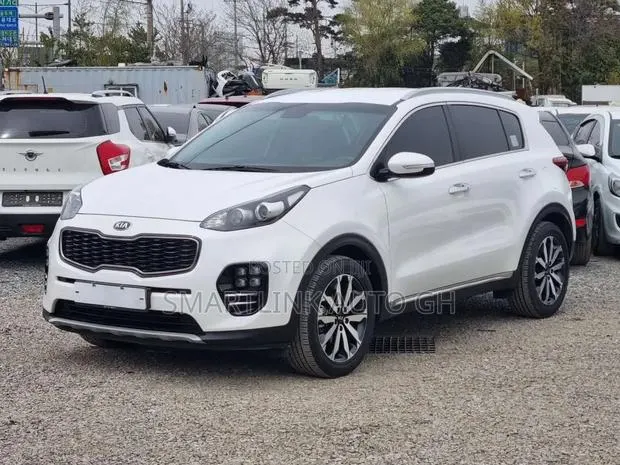 Kia Sportage 2018 White · Photo 1