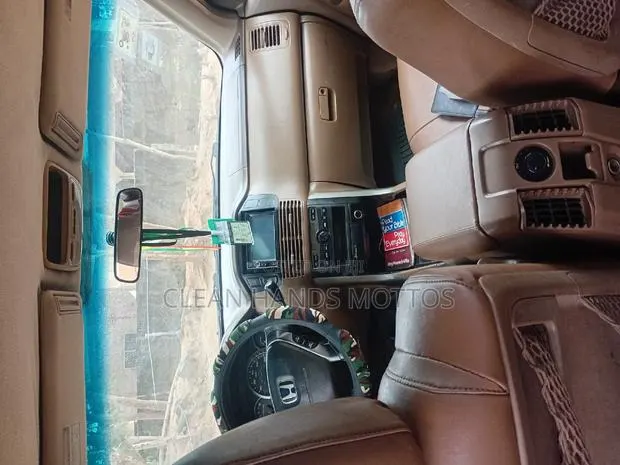 Honda Pilot EX 4x4 (3.5L 6cyl 5A) 2005 · Photo 1