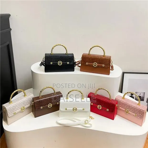 Faux Croc Hand Bag · Photo 1