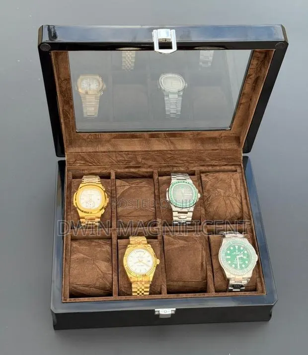 Chestnut Wooden Watch Box With a Glass Display Top · Photo 1
