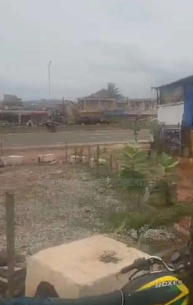 6 Plots Of Land For Sale In Kwashieman. Msc · Photo 1