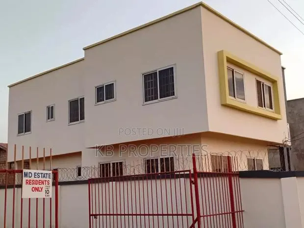 4bdrm House in Kb Properties, Baatsona Total for sale · Photo 1