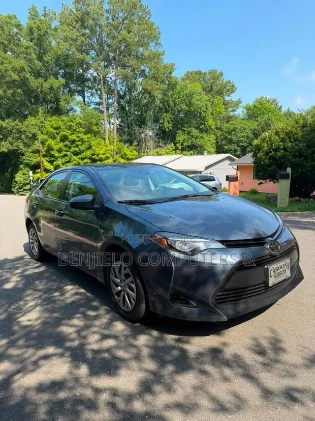 Toyota Corolla LE ECO 4dr Sedan (1.8L 4cyl CVT) 2017 Gray