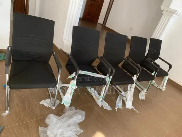 Waiting or Visitors Chairs · Photo 1
