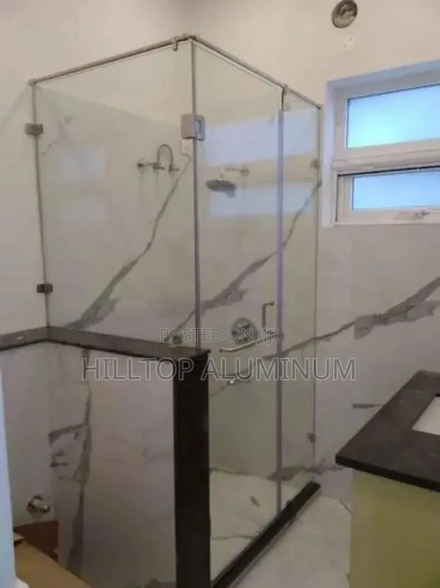 Hitch Shower Glazz Doorr · Photo 1
