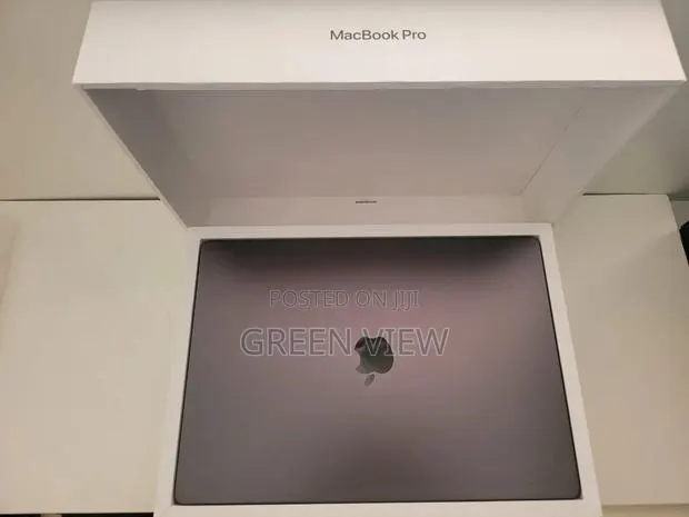 New Laptop Apple MacBook Pro 2024 M3 18GB Apple M3 Pro SSD 512GB · Photo 1