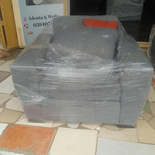 Single Seater Sofa for Sale · Photo 1