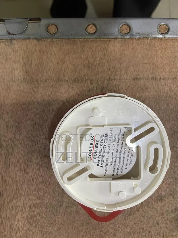 Chloride UK Context Electric Smoke Detector · Photo 1