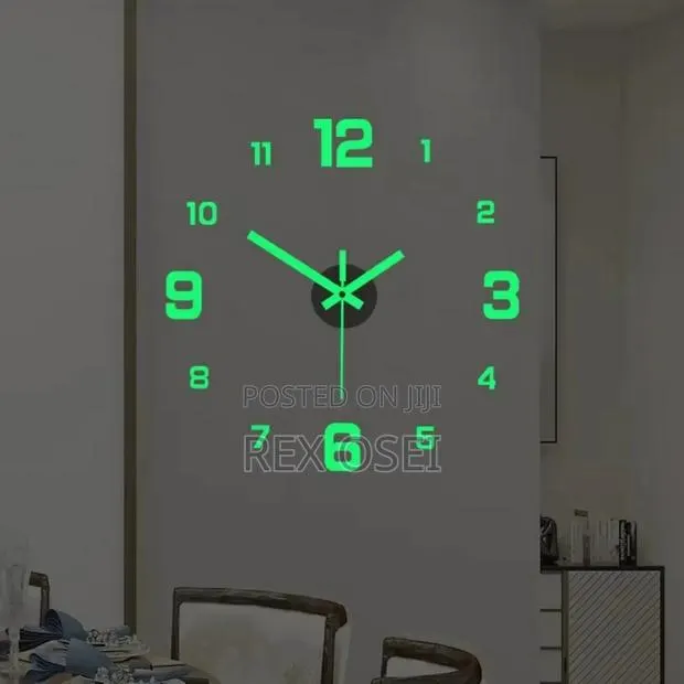 Luminous 3d Wall Clock Night Glow · Photo 1