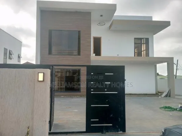 5bdrm Mansion in Community 20, Spintex for Sale · Photo 1