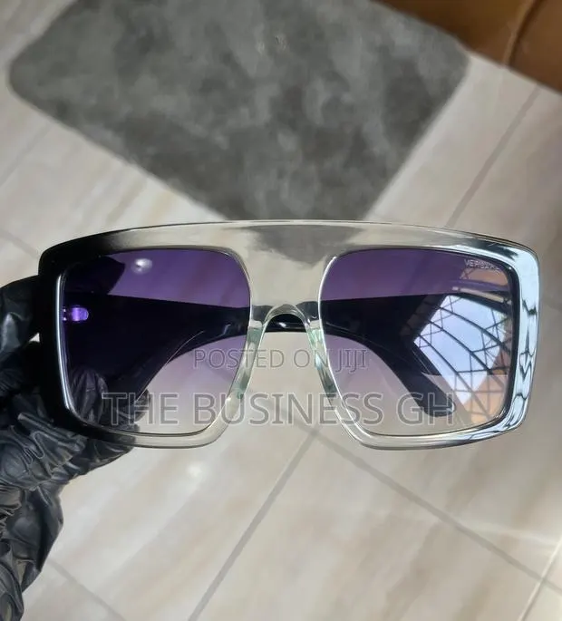 Bold Versace Sunglasses for Women · Photo 1