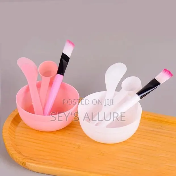 4 in 1 Mixing Bowl Set · Photo 1