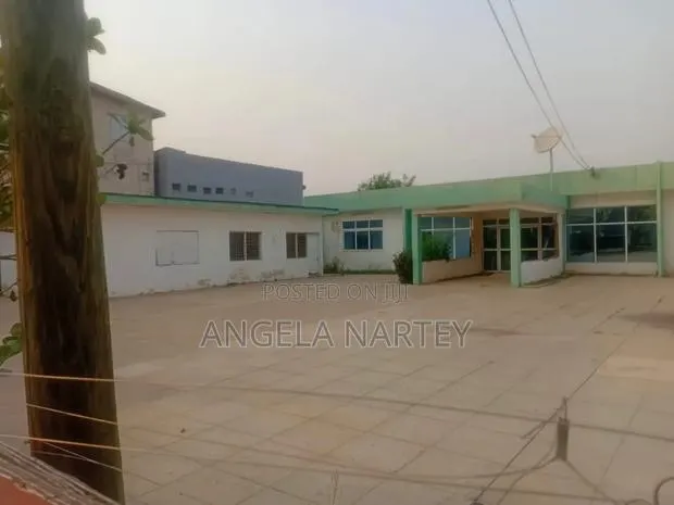 6bdrm House in Dzorwulu for sale · Photo 1