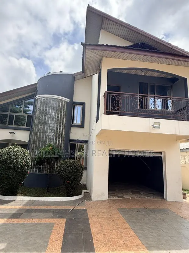 4bdrm Duplex in Community 20 Estate, Spintex for rent · Photo 1