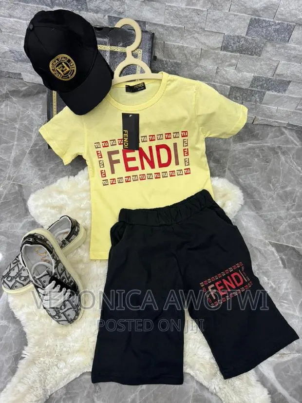 Fendi Causal W Cap · Photo 1