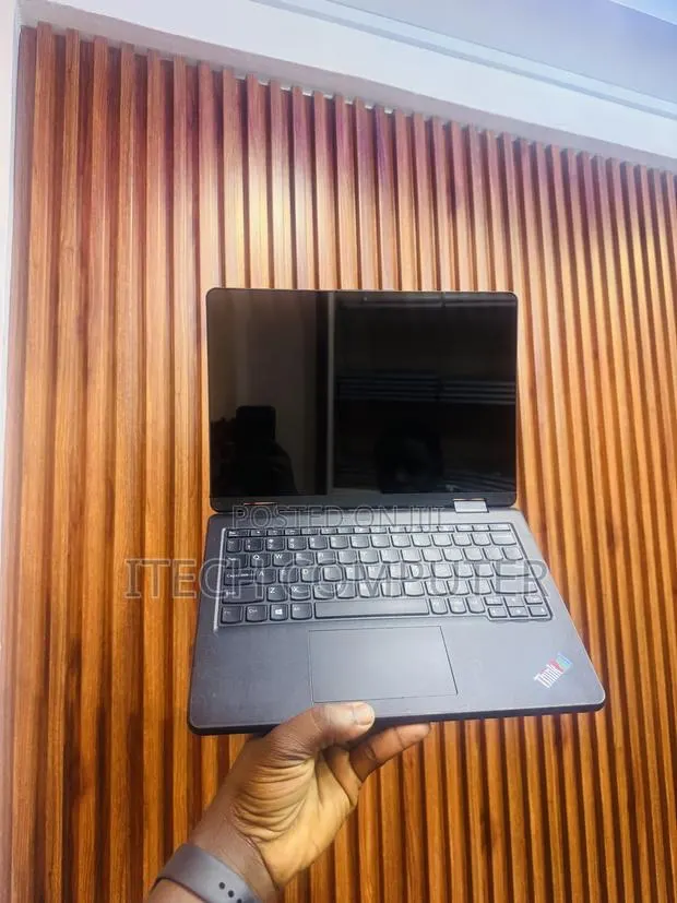 Laptop Lenovo ThinkPad 11e 8GB Intel Core i5 SSD 128GB · Photo 1