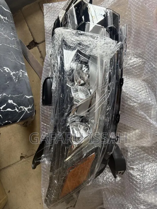 Mistubishi Outlander 2016-20headlight Right · Photo 1