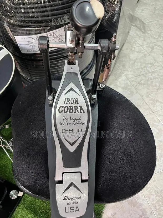 IRON COBRA Drums Pedal · Photo 1