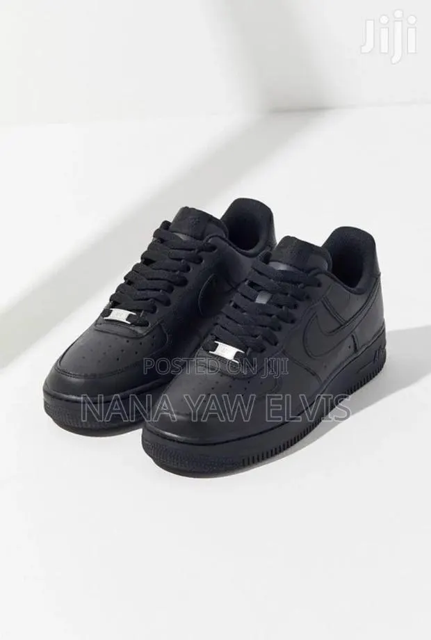 Black Airforce 1 · Photo 1