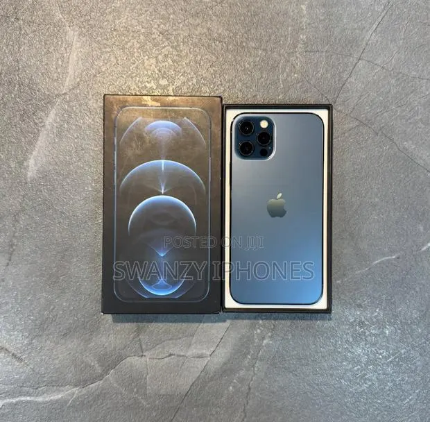 Apple iPhone 12 Pro 128 GB Blue · Photo 1