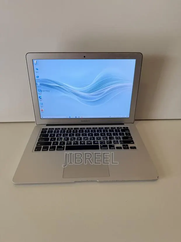 Laptop Apple MacBook Air 2013 4GB Intel Core i5 SSD 128GB · Photo 1