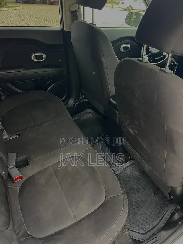 Kia Soul Base Hatchback 2016 White · Photo 1