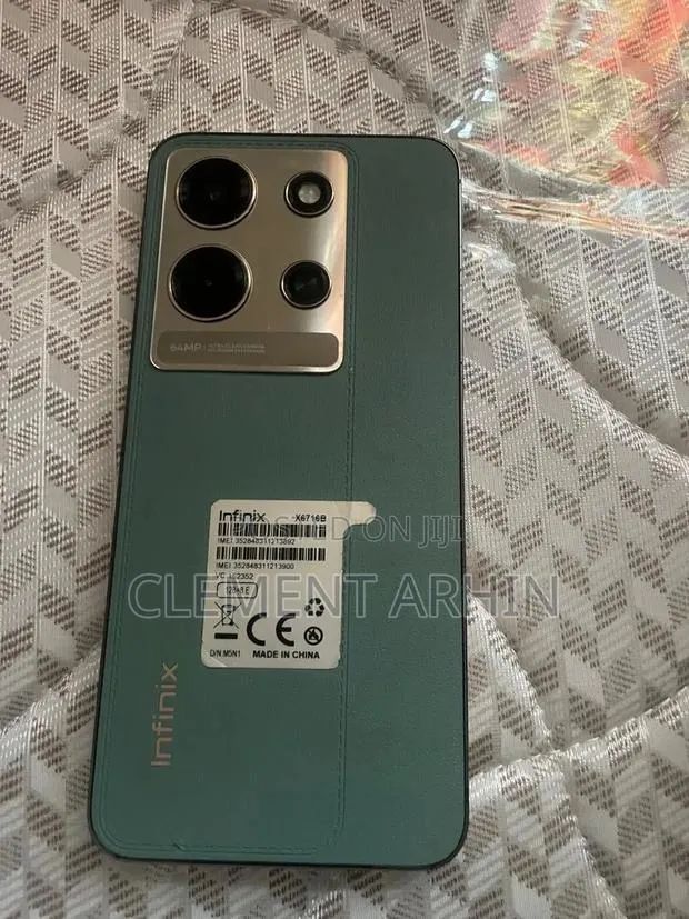 Infinix Note 30 128 GB Green · Photo 1