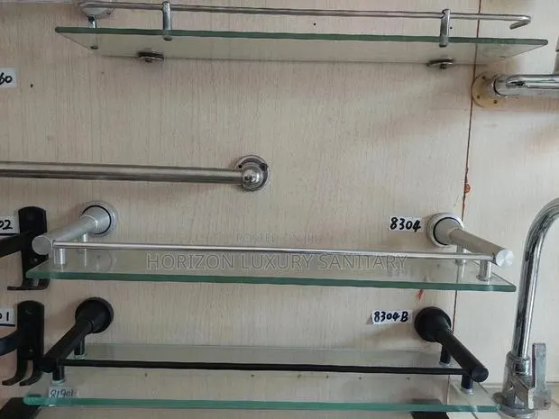 Aluminium Glass Shelf · Photo 1