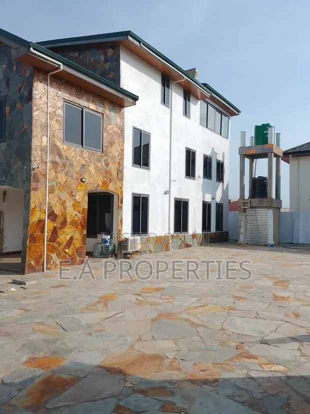 3bdrm House in E A Properties, Ghanata Area for rent · Photo 1