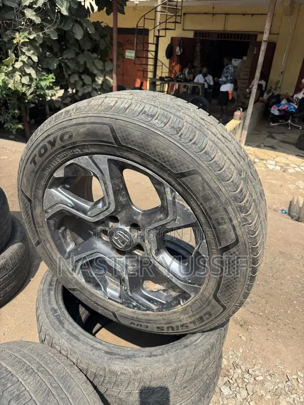 2018 CRV Used Rim · Photo 1
