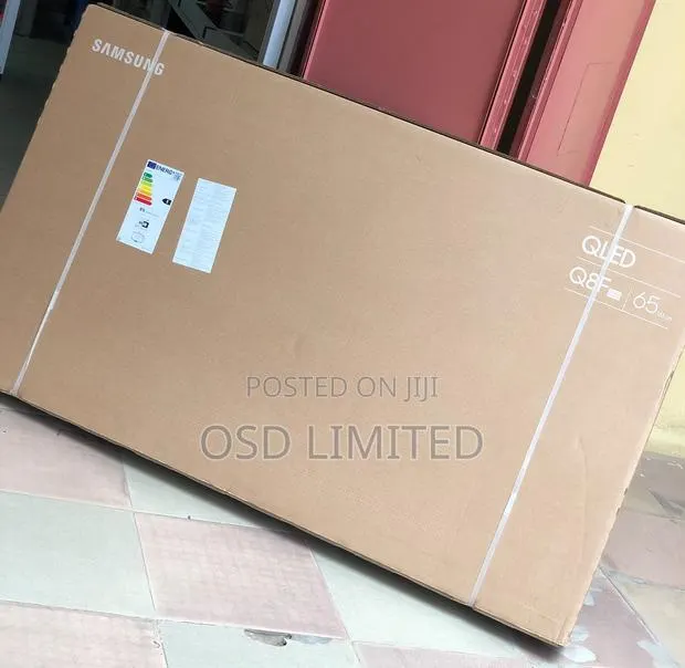 Samsung 65" Q8F QLED: The Ultimate 144 Hz Gaming Display · Photo 1