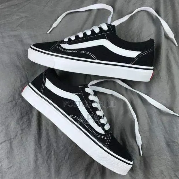 Sneakers for Sale · Photo 1