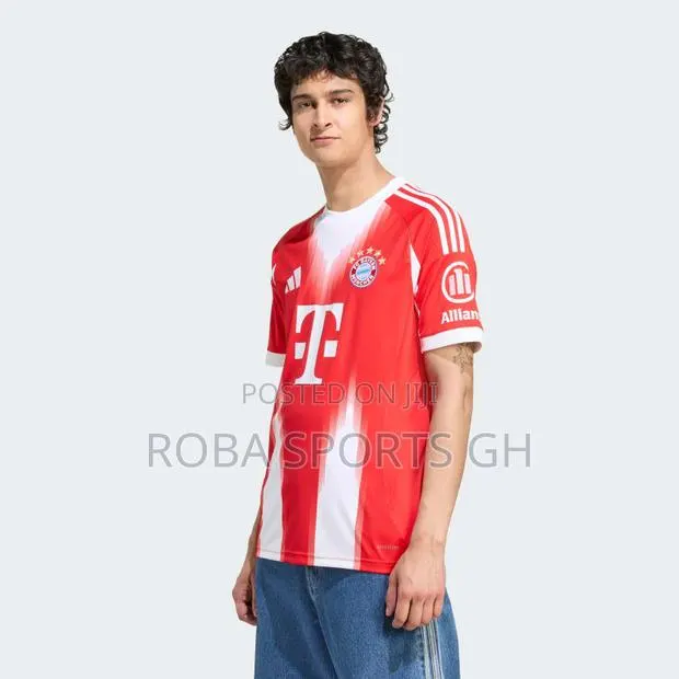 2025/26 Bayern Munchen Home Jersey · Photo 1